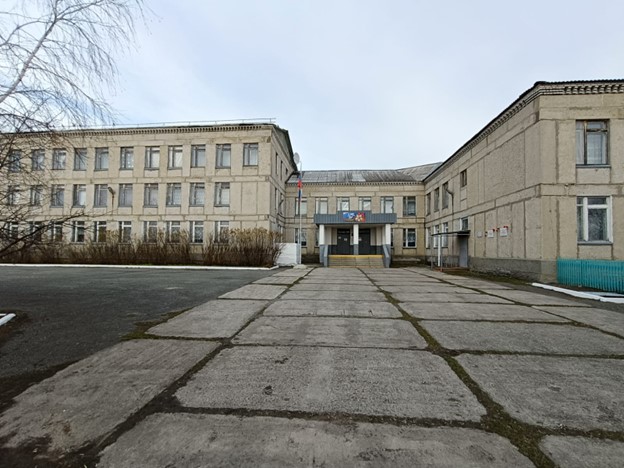 Субботник. Уборка пришкольной территории  от мусора.